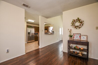 8027 Big Oak Trail Dr, Houston, TX 77040 - photo 4