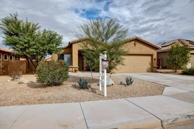 17592 W Desert View