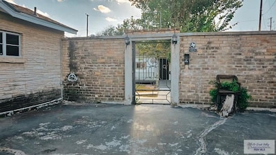 14 Rio Grande Ave unit Rear, Brownsville, TX 78520 - photo 3