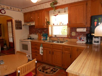 Kitchen 1