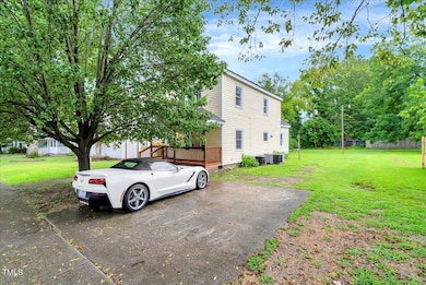 410 Madison St, Roanoke Rapids, NC 27870 - photo 4