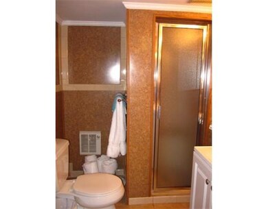 17 Cleveland Place unit B, Boston, MA 02113 - photo 4
