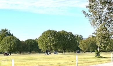 Perfect setting to enjoy watch & enjoy Community C