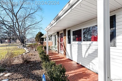 2630 Depew Dr, West Bloomfield, MI 48324 - photo 4