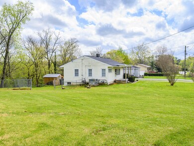 303 Cliffside Ave, Shelbyville, TN 37160 - photo 6