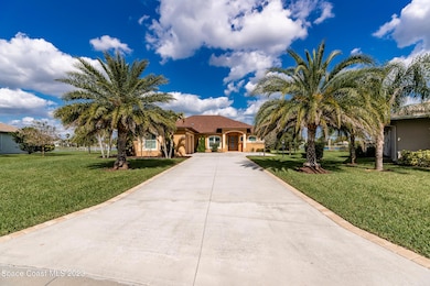 633 Yearling Trail, Sebastian, FL 32958 - photo 2