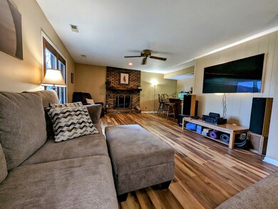 834 W Surrey Ln, Algonquin, IL 60102 - photo 6