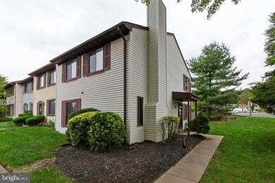 2561 Fox Ridge Ct, Woodbridge, VA 22192 - photo 3