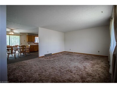 Opposing view in the living room