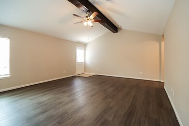 12039 Fairquarter Ln, Pinehurst, TX 77362 - photo 3