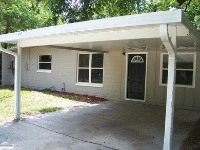 2904 Parr Ct E, Jacksonville, FL 32216 - photo 2
