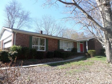 208 Brookmeade Dr, Statesville, NC 28625 - photo 2