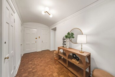 2912 N Commonwealth Ave unit 1A, Chicago, IL 60657 - photo 4