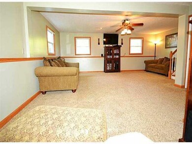 Family Room MORE SPACE!! STEP DOWN FROM THE MAIN L