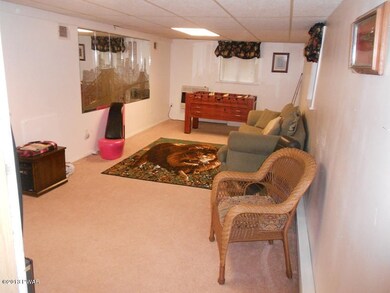 403 Canoe Brook Dr, Milford, PA 18337 - photo 7