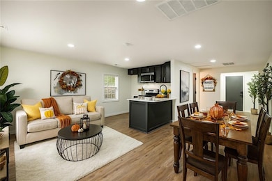 10709 E 13th St S, Independence, MO 64052 - photo 2