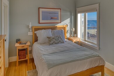 24 Lee St unit B2, Marblehead, MA 01945 - photo 7