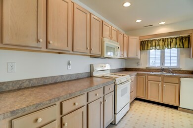 006_Kitchen