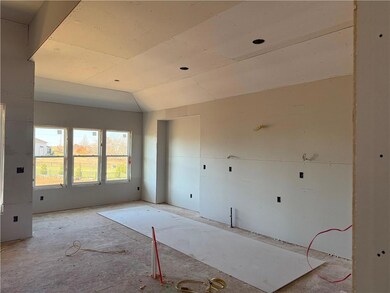 18460 Pawnee Ln, Overland Park, KS 66224 - photo 6