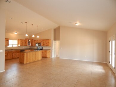 Kitchen / Dining Area