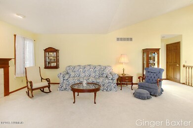 2038 S Terrace Ln NE unit 10, Grand Rapids, MI 49505 - photo 2