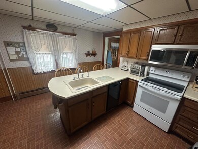 20 Pine St, East Millinocket, ME 04430 - photo 6