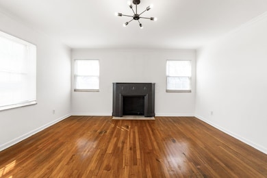 1147 S Cassingham Rd (Unit D)-2