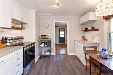 Freshly Renovated Kitchen