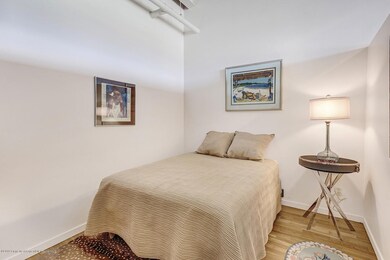 12_231_Robinson_St_308012_mls