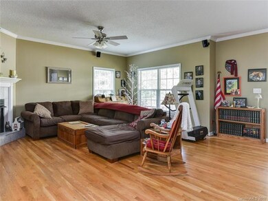 27 Village Creek Dr, Asheville, NC 28806 - photo 4