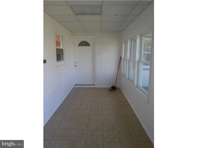 54 Club House Dr, Willingboro, NJ 08046 - photo 2