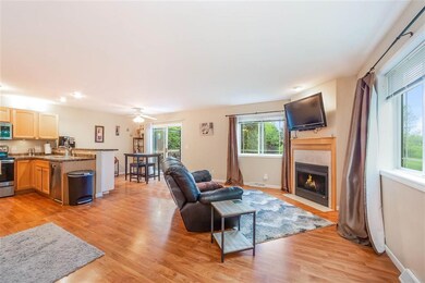 102 Club House Dr unit 1, Oregon, WI 53575 - photo 4