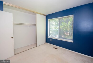 5922 Veranda Dr, Springfield, VA 22152 - photo 5