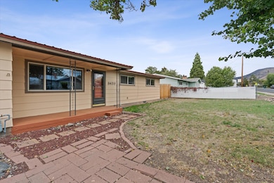 3420 Madison St, Klamath Falls, OR 97603 - photo 2