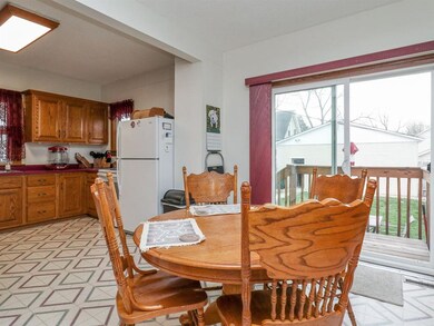 1222 1st St SW, Cedar Rapids, IA 52404 - photo 7