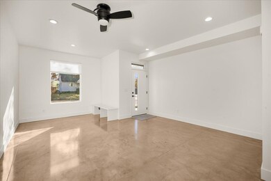 3205 E 30th Ave unit 3205 E 30TH Unit B, Spokane, WA 99223 - photo 4