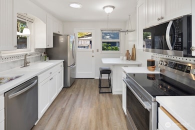 11811 33rd Ave NE, Seattle, WA 98125 - photo 7