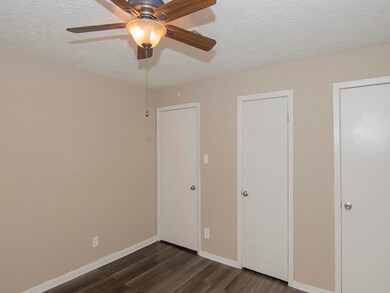 4503 Werner St unit 20, Houston, TX 77022 - photo 4