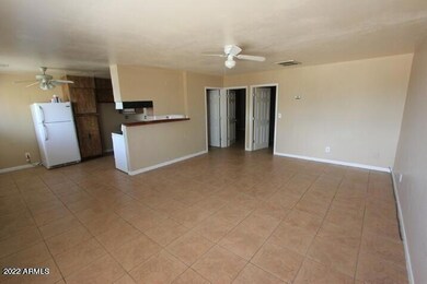 20220412214358747847000000-o