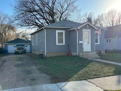 1019 W 7th Ave, Mitchell, SD 57301 - photo 3