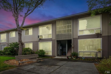 1064 Los Gamos Rd unit G, San Rafael, CA 94903 - photo 2