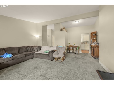 10090 SW Beaverton Hillsdale Hwy unit 13, Beaverton, OR 97005 - photo 5