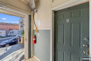 84 Washington Place unit 1, Passaic, NJ 07055 - photo 5