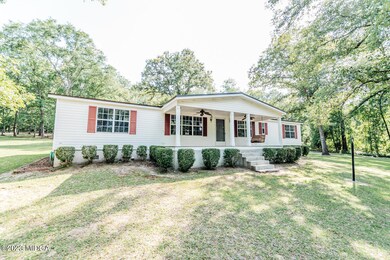 355 Mcgregor Cir, Byron, GA 31008 - photo 4