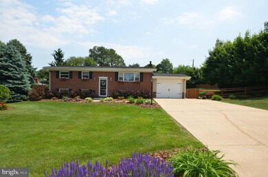 6205 Rolling View Dr, Sykesville, MD 21784 - photo 2