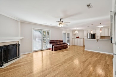 7951 Cricket Ct unit 403, North Charleston, SC 29418 - photo 5