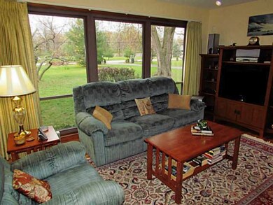 1175 E Cooke Rd, Columbus, OH 43224 - photo 5