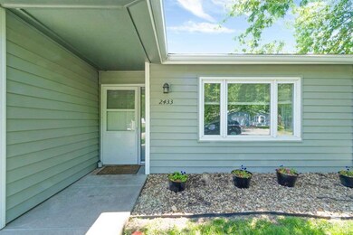 2433 Buttonwood Dr, Manhattan, KS 66502 - photo 3