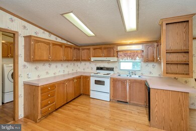 34076 Ridge View Dr, Locust Grove, VA 22508 - photo 7