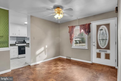 517 E Coover St, Mechanicsburg, PA 17055 - photo 4